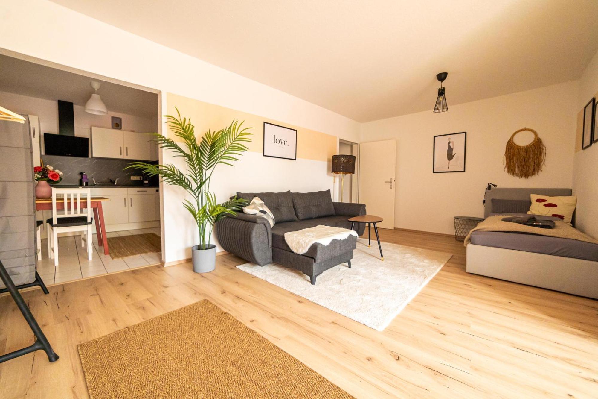 Fullhouse - Eisenach - K70 Apartments - Elevator - Balcony - Smarttv Екстериор снимка